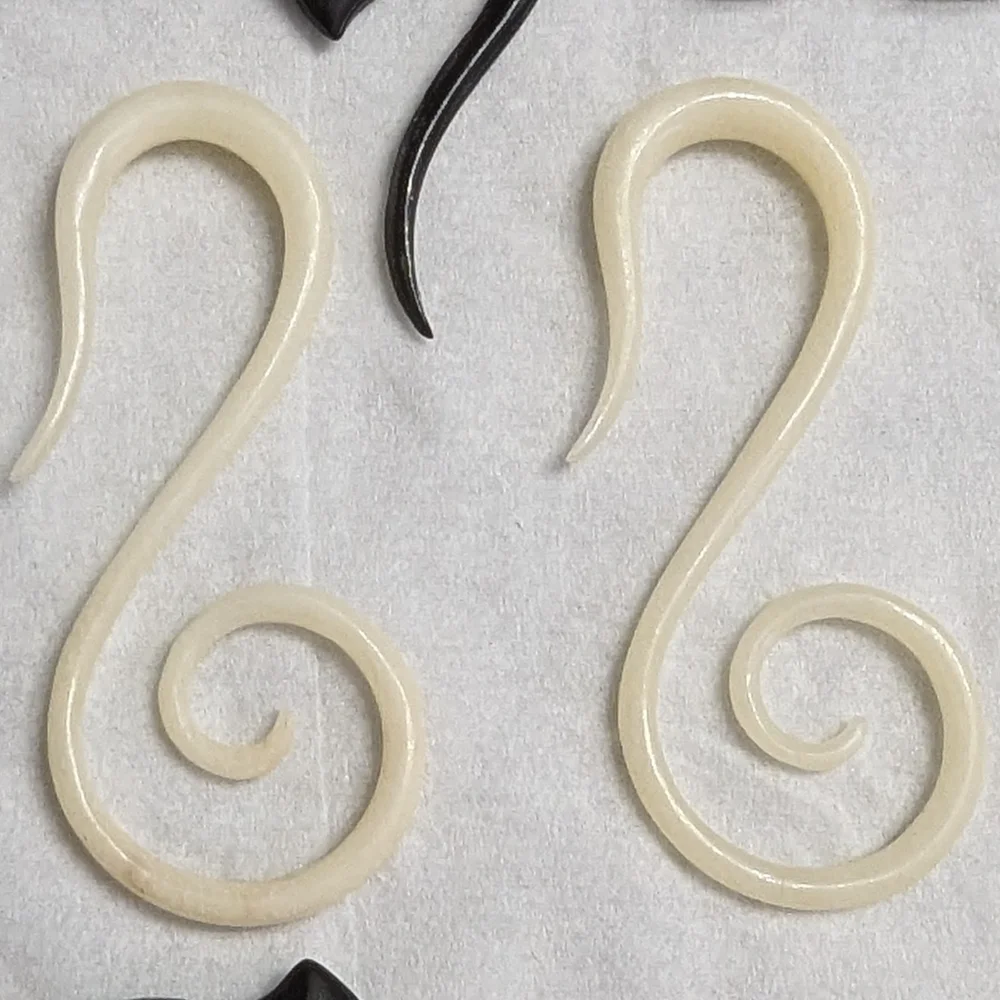 8g 1 pair of Large Long Ivory colored Bone Spiral gauged earrings Hand Carved